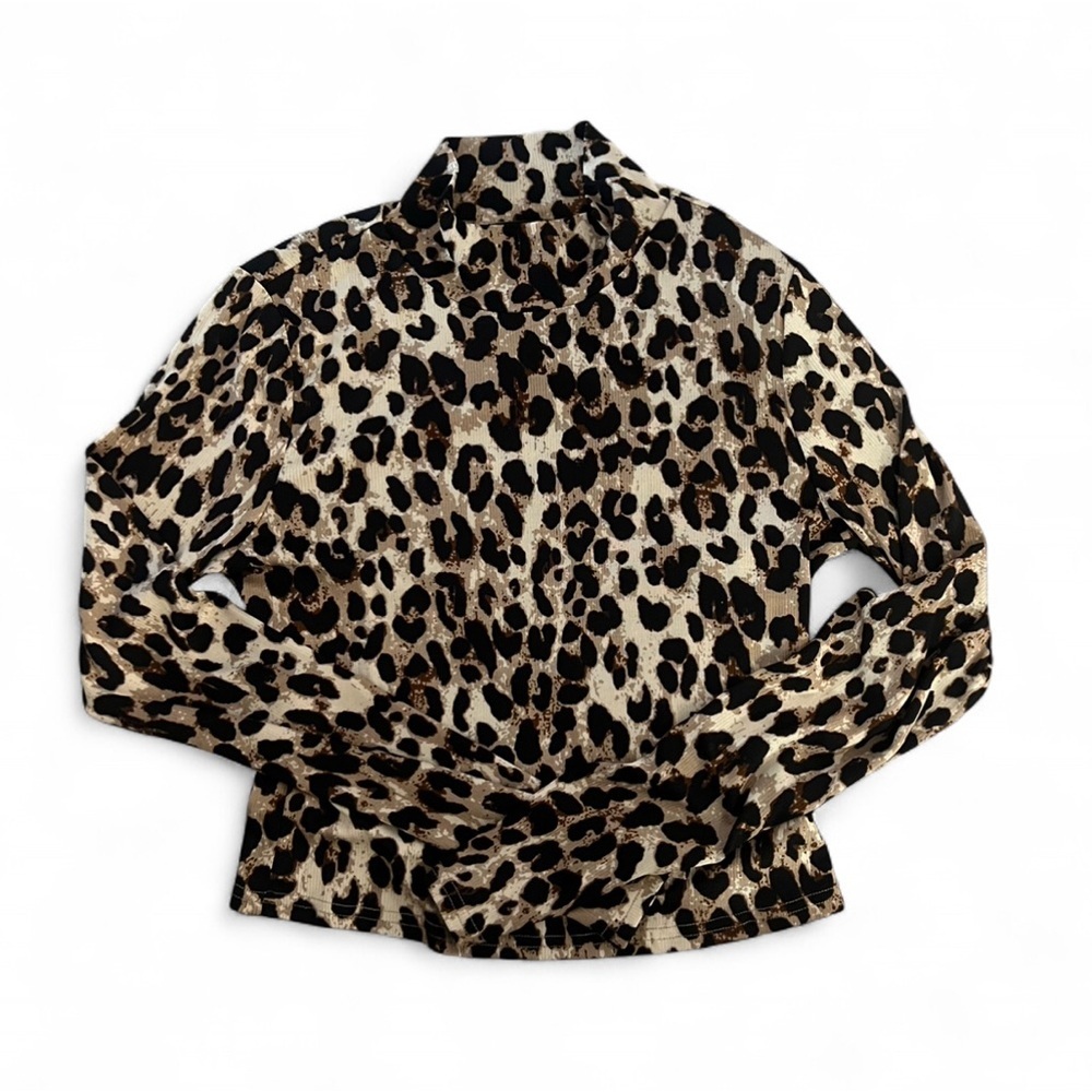 Leopard print long sleeve top